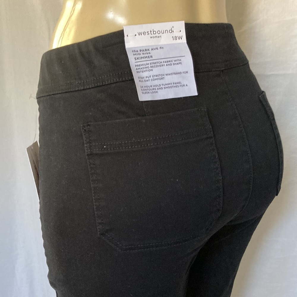 SALE!!! WESTBOUND Woman Jeans The PARK AVE fit SKIMMER Pants Black Size 18W NWT